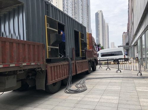 城区柴油发电机空气滤清器在不同季节的更换周期是否有差异？